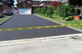 Best Driveway Snow Removal Preparation  in Munsey Park, NY